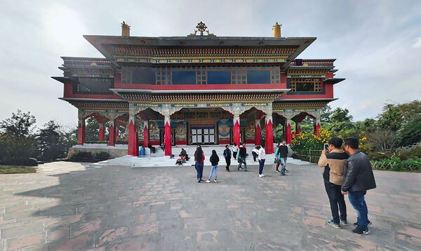 網紅禪師淫人妻1／誘騙人妻到尼泊爾寺廟逞欲　他靠賣慘撩女超噁爛