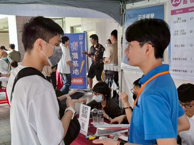 畢業即就業！新北6校就博會接力開跑　釋出高薪職缺搶新鮮人