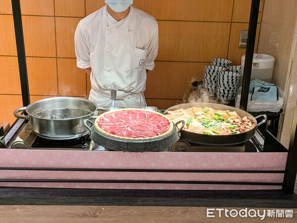 ▲鰻魚飯、牛肉壽喜燒吃到飽　十二廚4月底加碼4人同行1人免費。（圖／記者黃士原攝）