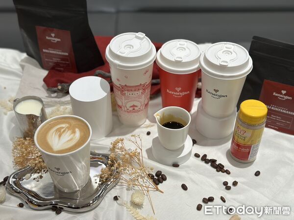 ▲▼印尼最大連鎖咖啡品牌「Kenangan Coffee（凱娜克咖啡）」插旗台灣。（圖／記者蕭筠攝）