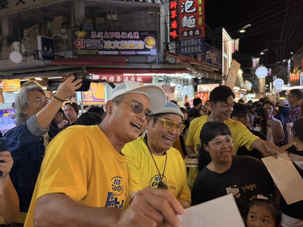 ▲《NO GOOD！歐吉桑》主演群李銘順、許效舜、李國煌等人勤跑宣傳。（圖／萬騰文化創意提供）