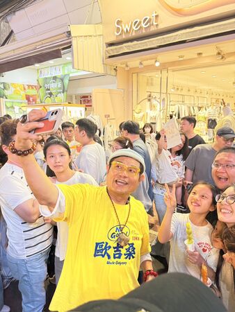 ▲《NO GOOD！歐吉桑》主演群李銘順、許效舜、李國煌等人勤跑宣傳。（圖／萬騰文化創意提供）