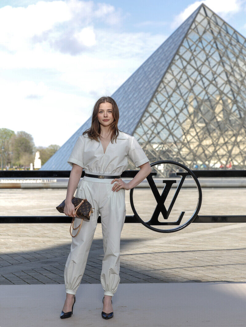 為什麼這款Louis Vuitton East-West包Felix和劉美賢都在拿，2026上半年LV最夯話題包你搶不到？