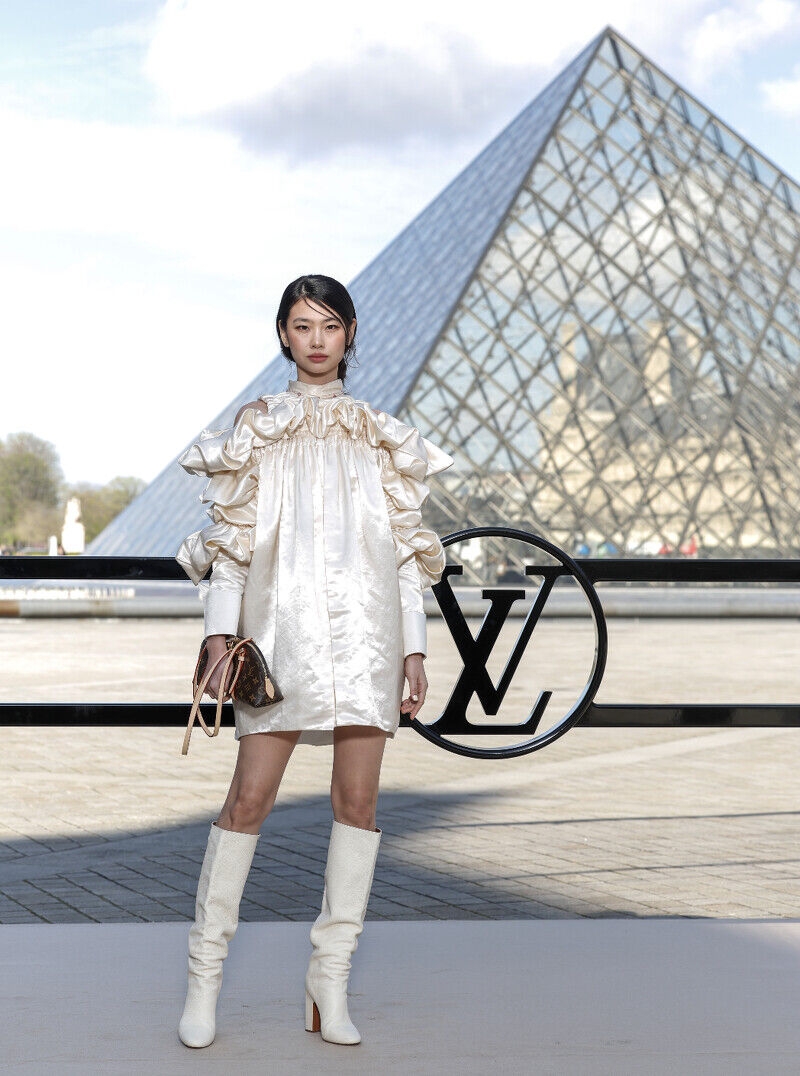 為什麼這款Louis Vuitton East-West包Felix和劉美賢都在拿，2026上半年LV最夯話題包你搶不到？
