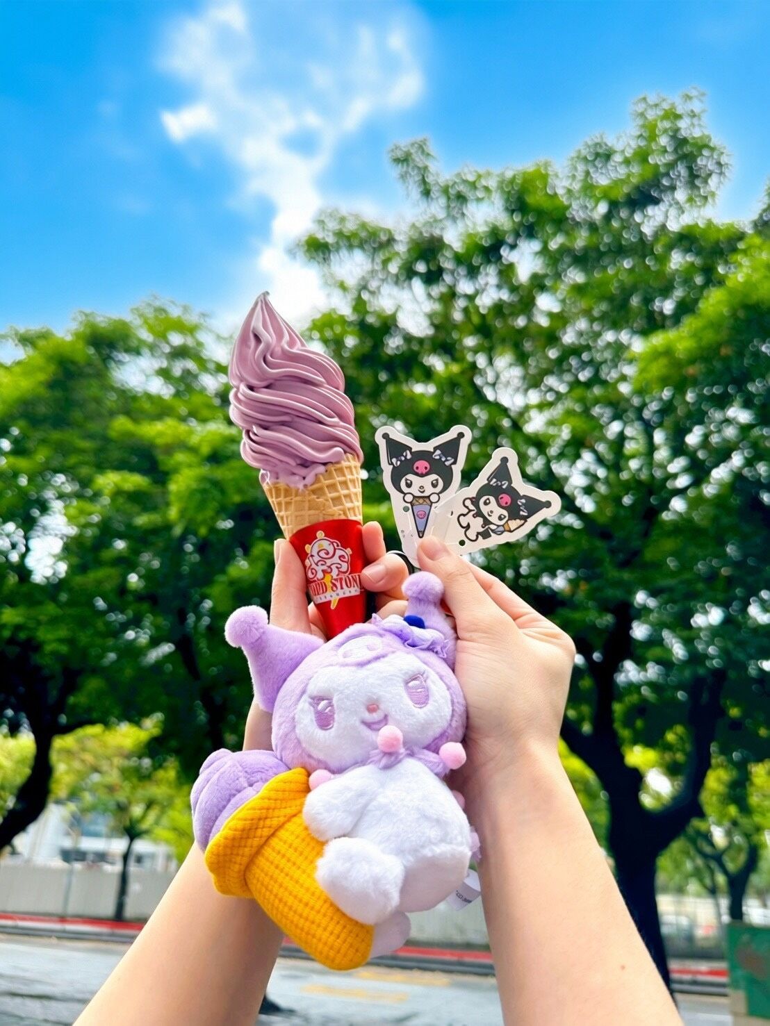 ▲▼7-ELEVEN 雪淋霜霜淇淋、酷聖霜霜淇淋、思樂冰聯名「酷洛米KUROMI」推出新品、主題杯、周邊。（圖／業者提供）