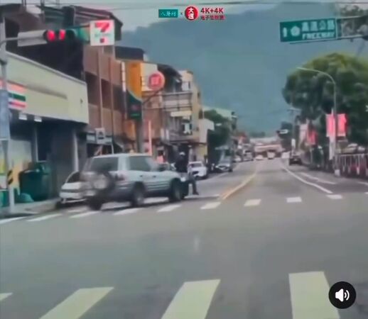 ▲▼        南投車禍     。（圖／翻攝自Facebook／八卦村 - 行車紀錄器影片上傳中心）