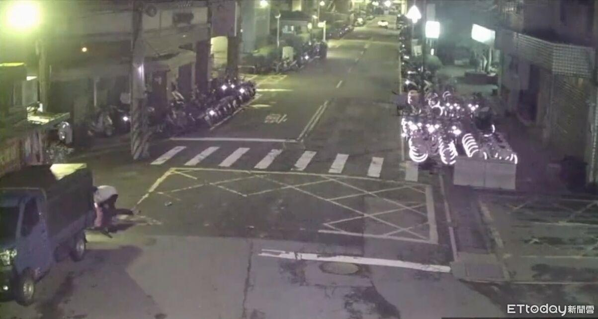 欠5千「有錢記得還」!不滿被催債2麻吉反目 街頭互毆遭警帶回