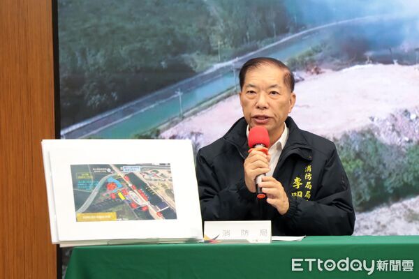 ▲前台南市消防局長李明峯等2人涉收賄案，台南地院審理後裁定交保限制居住、出境出海。（記者林東良翻攝）