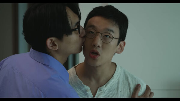 ▲▼演GAY爆紅！溶元GAY要結婚了「6月娶圈外女友」　韓網驚：他直男？。（圖／翻攝自溶元IG、YouTube）