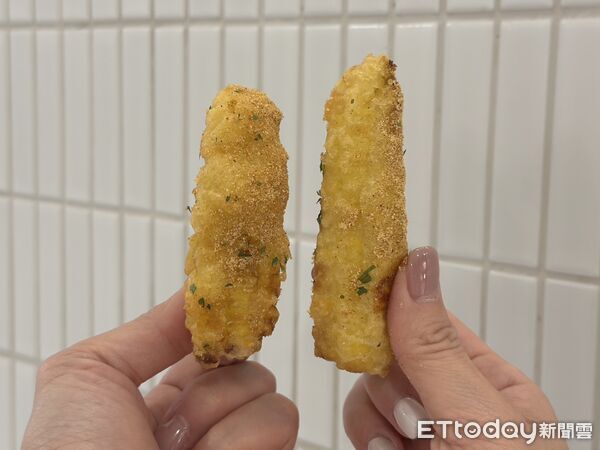 ▲▼繼光香香雞迎來「美加狂歡季」推出3款限定新品，包括BBQ腿丁、起司腿丁以及玉米肋排， 。（圖／記者蕭筠攝）