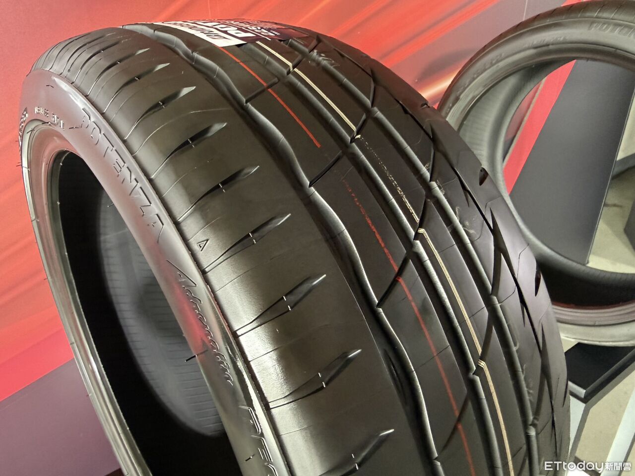 ▲普利司通,RE005（圖／記者徐煜展攝）