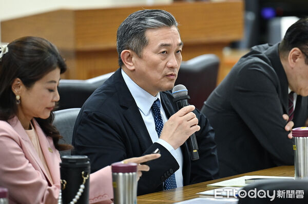 王定宇提派軍赴波灣「助美掃雷」！國防部：有創意，將帶回研議