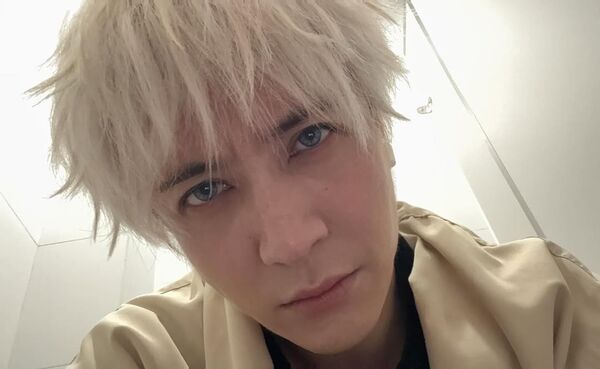 ▲▼薛之謙漂金髮慘變鬼剃頭！頭皮冒水泡：撐1周沒洗頭。（圖／翻攝自Instagram／xuezhiqian）