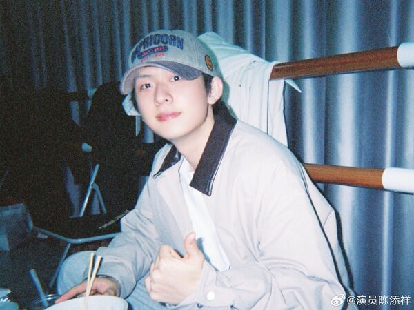 ▲▼短劇男神陳添祥道歉！還原「空白劇本」真相　求粉絲：別網暴工作人員。（圖／翻攝自微博／演員陳添祥）