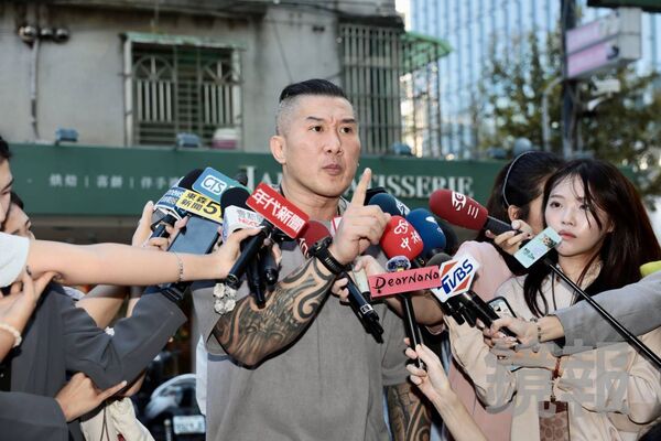 館長稱商譽受損，提告求償100萬元，二審判決敗訴確定。（鏡報林煒凱）