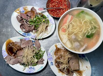 隱身昔日復興戲院商圈!50年什錦麵老店 老滋味且吃且珍惜