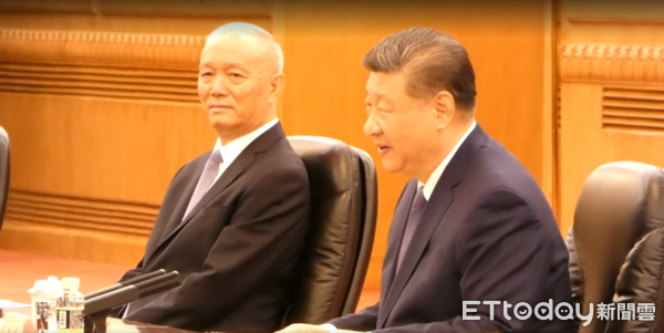 ▲▼國民黨主席鄭麗文與中共中央總書記習近平，在北京人民大會堂舉行歷史性會晤。（圖／記者陳冠宇攝）
