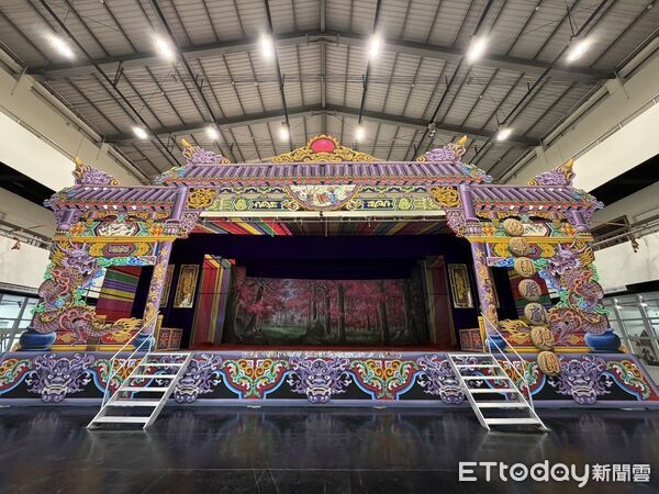 ▲明華園戲劇總團於台南東區打造「戲巢藝術館」，全新文化基地正式啟動。（記者林東良翻攝，下同）