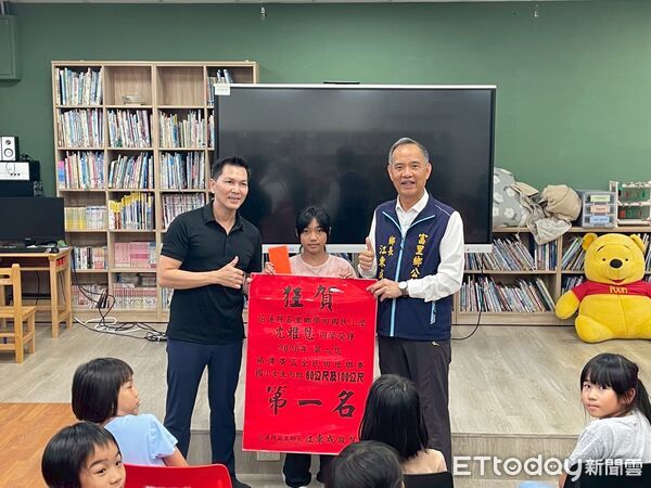 ▲▼花蓮富里鄉學田國小全校僅20名學生，但在田徑聯賽創下3學生奪獎佳績。（圖／富里鄉公所提供，下同）