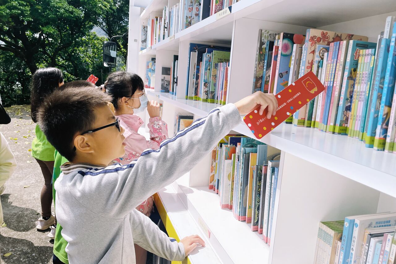 麥當勞支持誠品立體閱讀計畫 「麥麥共讀月」讓閱讀走出餐廳、前進校園