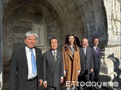 鄭麗文訪中申請國庫補助稱推廣民主　綠委們炸鍋要韓國瑜負責