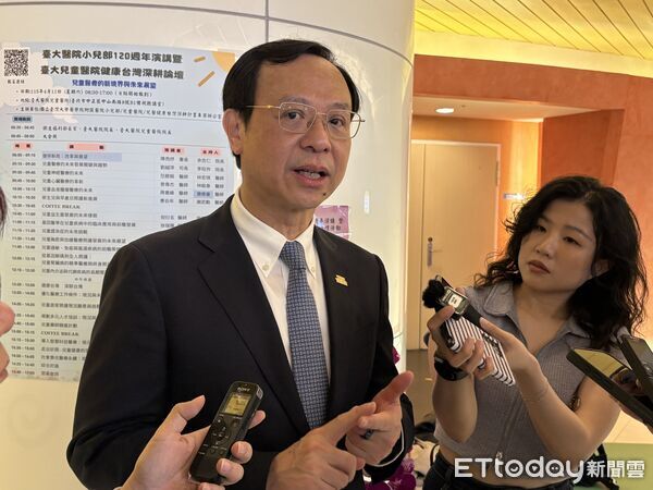 ▲▼衛福部長石崇良出席台大醫院小兒部120周年演講會曁健康台灣論壇。（圖／記者洪巧藍攝）