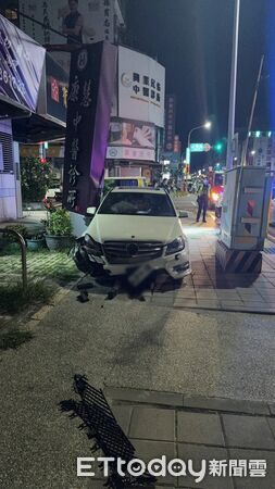▲▼嘉義林姓男子毒駕載友人吃宵夜，被警方逮捕。（圖／記者翁伊森翻攝）