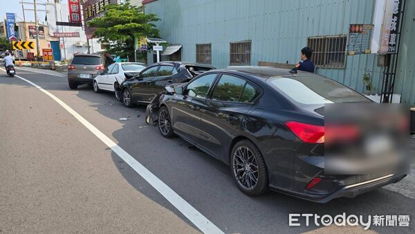 ▲彰化花壇鄉移閃車失控撞路邊3車。（圖／警方提供 翻攝自thread／Shing Tai提供）