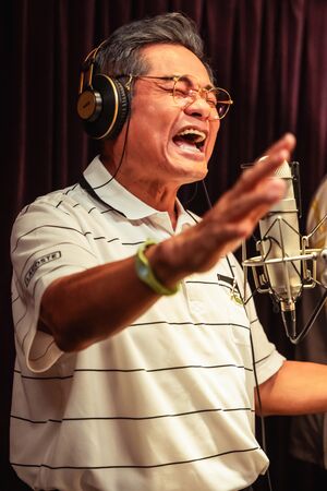 ▲許效舜（左起）、李銘順、李國煌為電影《NO GOOD！歐吉桑》親自獻唱主題曲。（圖／萬騰文化創意提供）