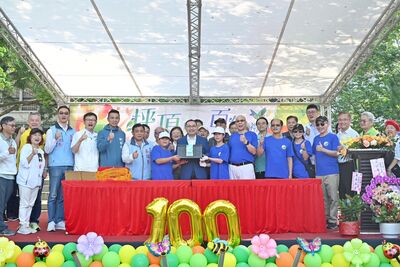 新北坪頂國小百年校慶　侯友宜：在地特色教育持續深耕