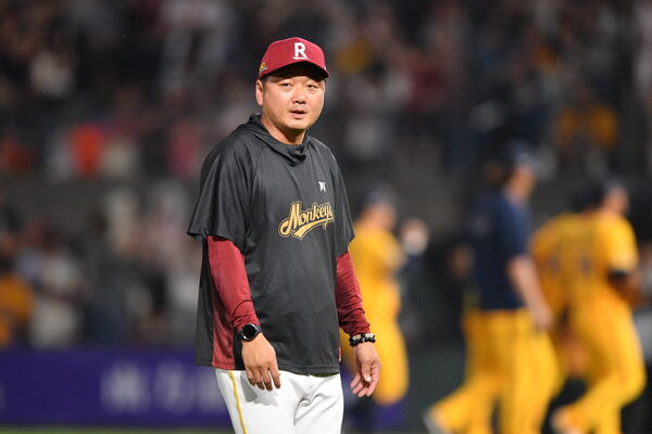 ▲曾家輝、陳晨威、曾豪駒。（圖／樂天桃猿提供）