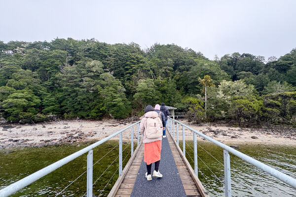 ▲▼紐西蘭南島「蒂阿瑙螢火蟲洞」，超美奇幻探險，洞穴裡的藍色銀河。（圖／部落客飛天璇提供）