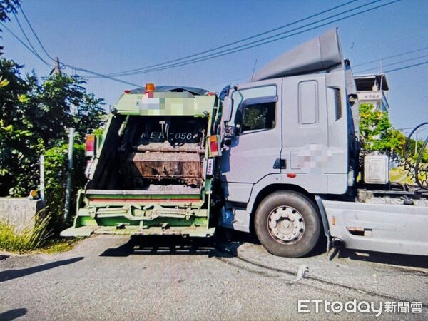 ▲▼             台南官田區砂石車、垃圾車追撞，所幸無人受傷。（圖／記者林東良翻攝，下同）