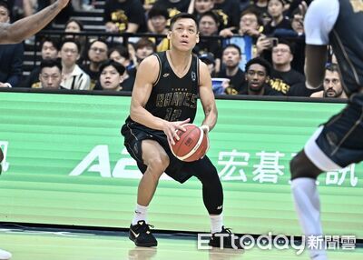 快訊／危機！林志傑最終引退戰上半場僅拿2分　勇士陷12分落後