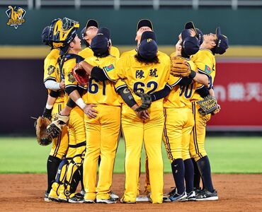 兄弟止敗！王威晨賽前喊「同一條船」激勵　王政順怒吼意外成亮點