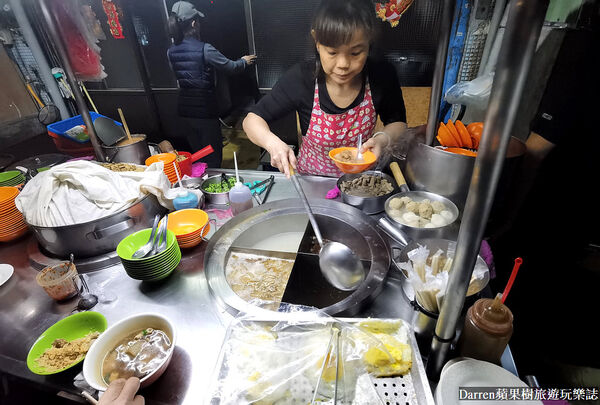 ▲▼萬華深夜2點半開賣「三條路油飯排骨酥湯」，必吃油飯。（圖／部落客DARREN提供）