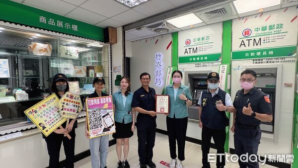 ▲枋寮警方會同郵局阻止陳婦被騙。（圖／記者陳崑福翻攝）
