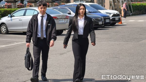 ▲▼             YouTube張家寧一家四口涉逃漏稅一案，13日新北地院再度開庭審理。（圖／記者黃哲民攝，下同）