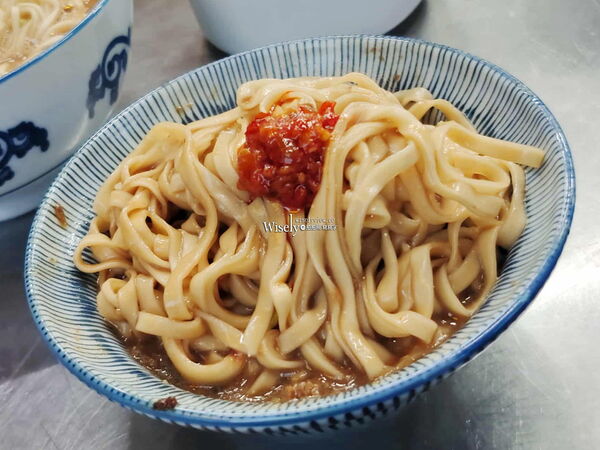 ▲▼宜蘭復興路美食「味薌炸醬麵」，大推餛飩魚丸貓耳綜合湯。（圖／部落客WISELY提供）