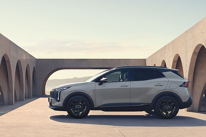 ▲歐洲推出黑化的Sportage特仕車！（圖／翻攝自Kia）