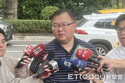 控衛福部長、疾管署長圖利高端疫苗　前立委李德維判賠120萬