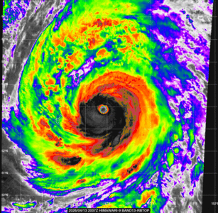 風王辛樂克「強度達巔峰」　路徑大迴轉