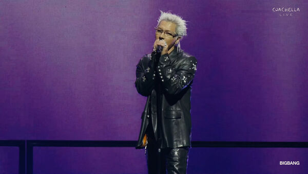 ▲▼ BIGBANG登科切拉唱這首神曲！　YT留言區淚崩暴動「好想念T.O.P」。（圖／翻攝自Outdoor Theatre - Live from Coachella 2026 YouTube）