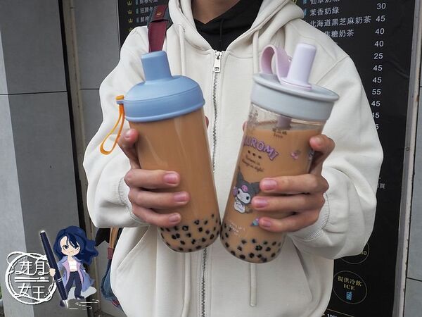 ▲▼桃園龍潭美食「奶妹茶舖 Peko Tea Shop」，竟然還有一杯25元的珍奶！（圖／部落客芽月提供）