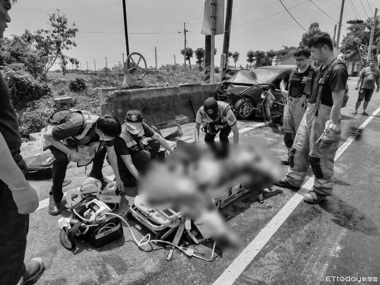 快訊/台19線鹽水段汽機車對撞 女駕駛、男騎士雙亡!