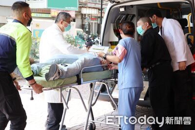 進香首日香燈腳多人送醫！男「染A流」想硬衝　醫搖頭安排住院