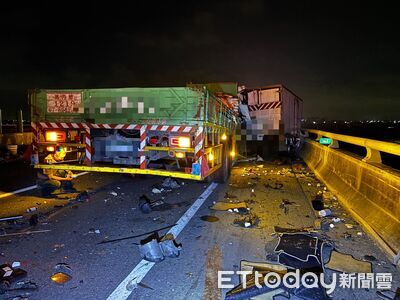 台84線驚悚事故！大貨車撞路肩2車　1人拋飛橋下慘死2人受傷