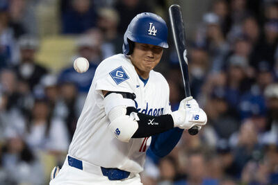 大谷右肩遭火球直擊　羅伯斯回報最新狀況：還好不是明天登板