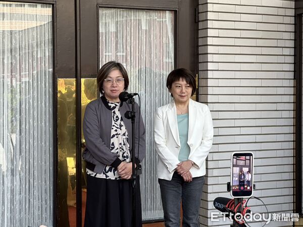 ▲▼民進黨團書記長范雲、副幹事長陳培瑜受訪。（圖／記者詹詠淇攝）