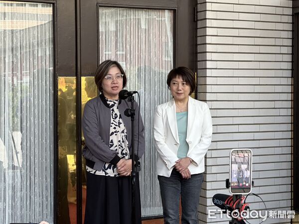 ▲▼民進黨團書記長范雲、副幹事長陳培瑜受訪。（圖／記者詹詠淇攝）